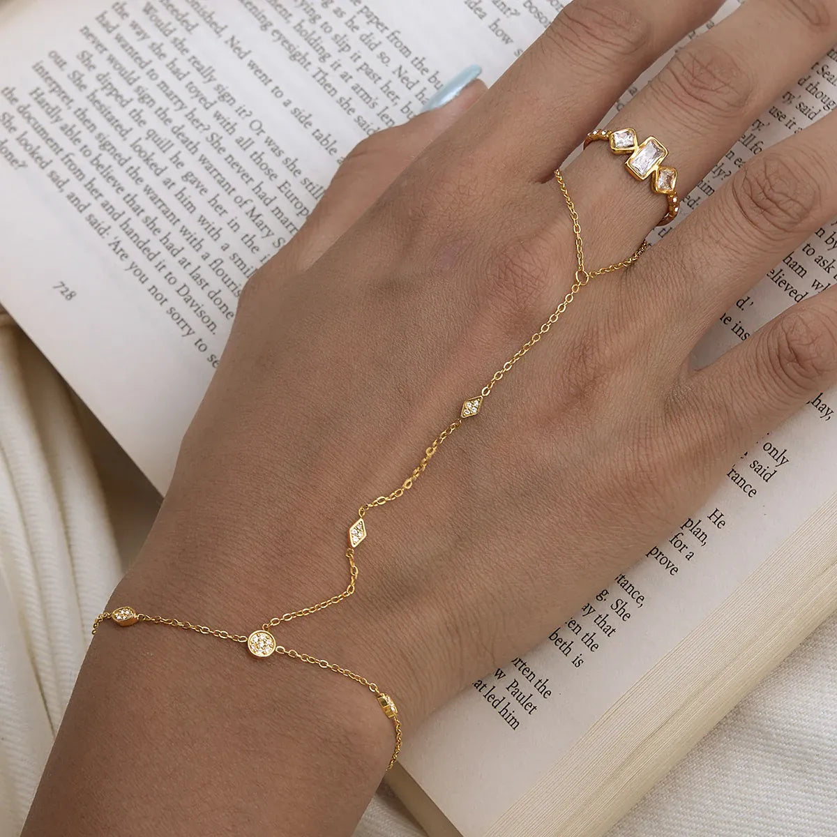Goldenes Handarmband Damen