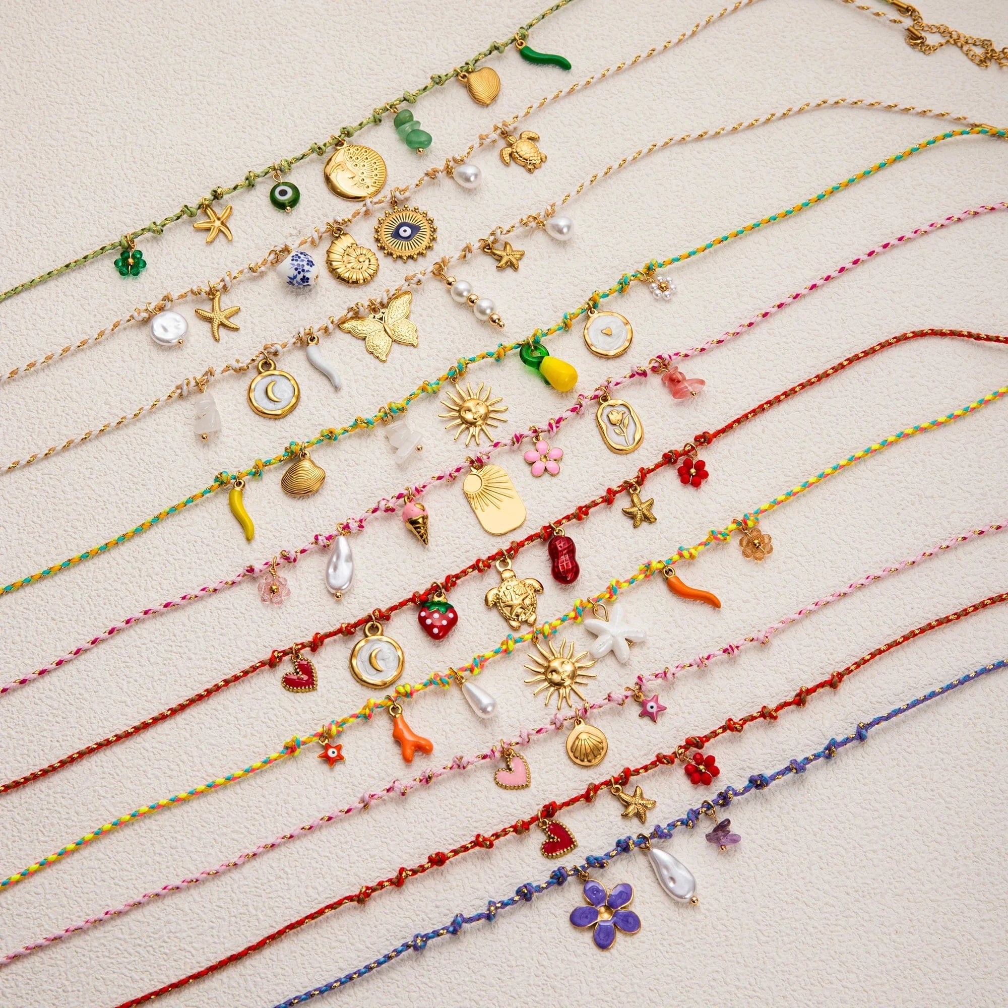 Halskette mit Mehreren Anhängern