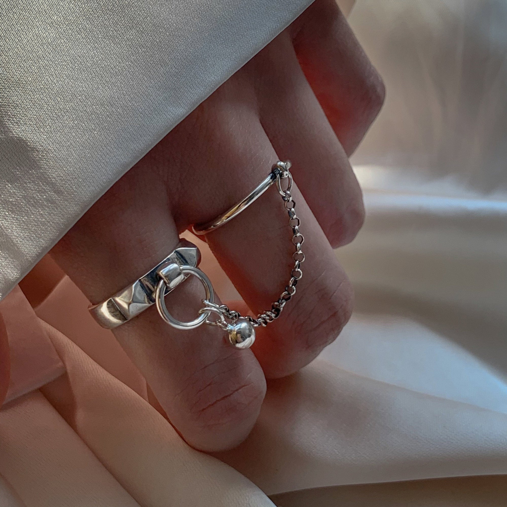 Bague Chaine Double Doigt