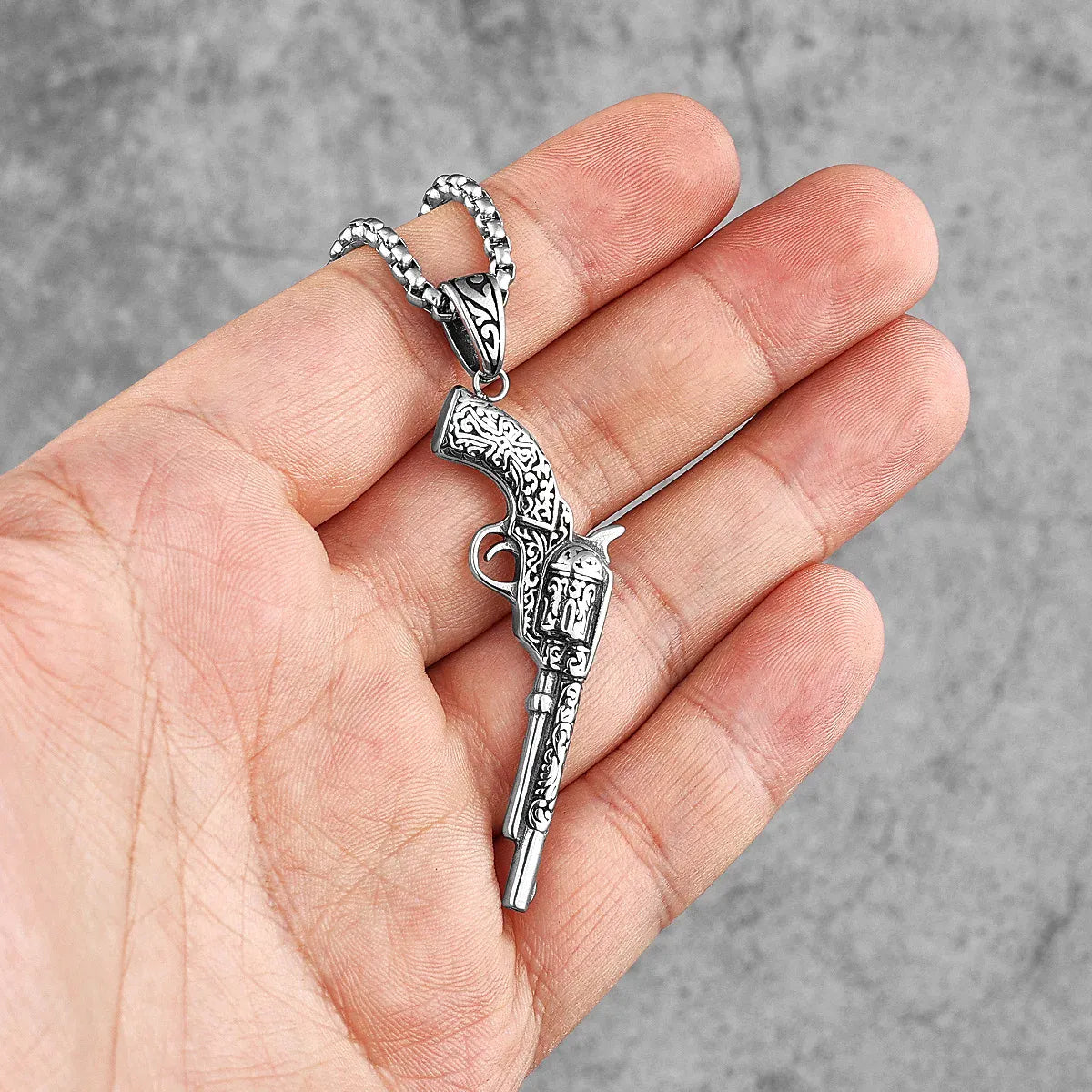 Collier Homme Pistolet