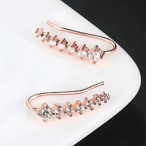 Boucle d&#39;oreille femme grimpante