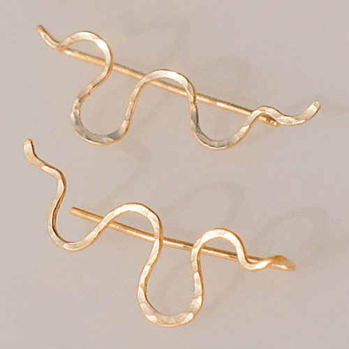 Boucle d&#39;oreille grimpante serpent