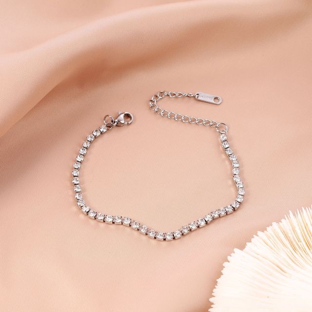 Bracelet fin avec diamant