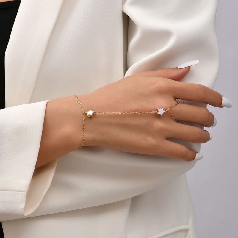 Chaine de main étoile blanche